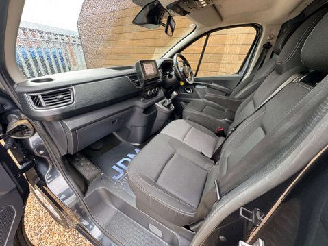 Renault Trafic 2.0 Trafic LL30 Extra Blue dCi 28
