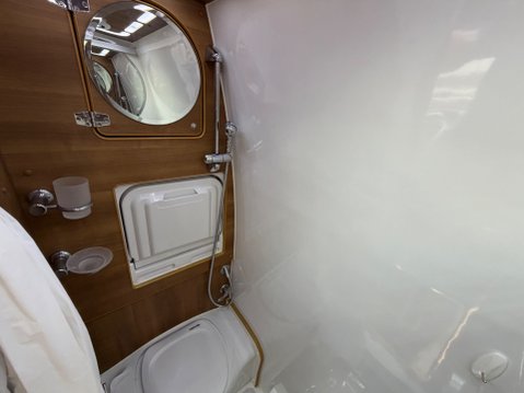 IH Motorhomes TIO RL REAR LOUNGE MODEL LOW MILEAGE 26