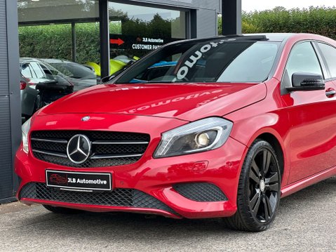 Mercedes-Benz A Class 1.8 A200 BlueEfficiency Sport CDi 5dr 3