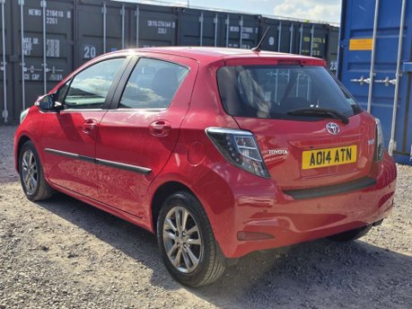 Toyota Yaris 1.33 Dual VVT-i Icon Plus Hatchback 5dr Petrol Multidrive S Euro 5 (99 ps) 4