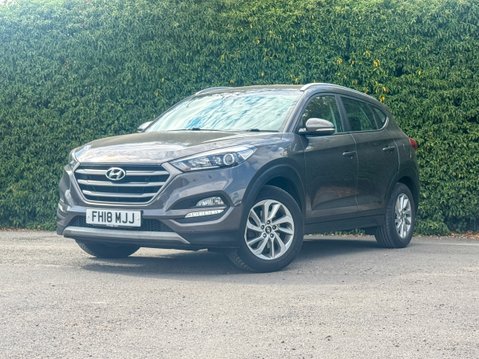 Hyundai TUCSON 2.0 CRDi SE Nav SUV 5dr Diesel Auto 4WD Euro 6 (136 ps) 2