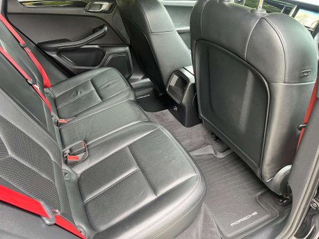 Porsche Macan 3.0 Macan S Semi-Auto 4WD 5dr 38