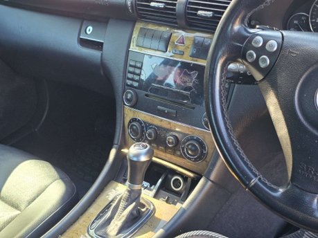 Mercedes-Benz C Class 1.8 C180 Kompressor Avantgarde SE Saloon 4dr Petrol Automatic (193 g/km, 14 19