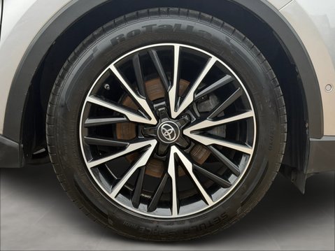 Toyota C-HR 1.8 Hybrid Excel 5dr CVT [Leather] 10