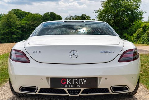 Mercedes-Benz SLS Coupe 21