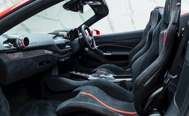 Ferrari F8 Tributo Spider 16