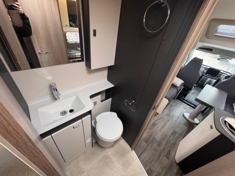 Swift Voyager 594 36