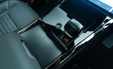 Land Rover Range Rover Sport P635 SV EDITION ONE 28