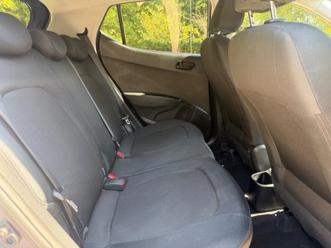 Hyundai i10 1.0 Play Euro 6 5dr 21