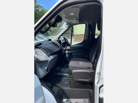 Ford Transit 2.2 TDCi 460 HDT L4 H3 4dr (18 seats) 38