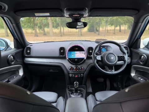 Mini Countryman 1.5 Countryman Cooper Exclusive Auto 5dr 31
