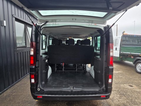 Vauxhall Vivaro L2H1 2900 COMBI CDTI BITURBO S/S 8