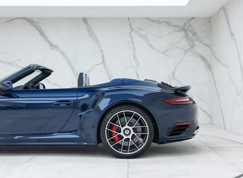 Porsche 911 Turbo Cabriolet (991.2) 36