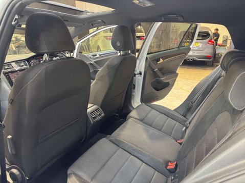 Volkswagen Golf 2.0 Golf R TSi Semi-Auto 4WD 5dr 61