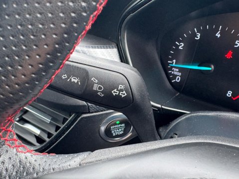 Ford Focus 1.0T EcoBoost ST-Line X Euro 6 (s/s) 5dr 33