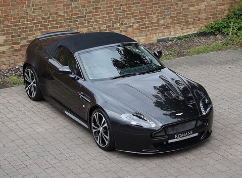 Aston Martin V12 Vantage S Roadster 3