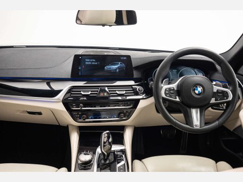 BMW 5 Series 3.0 540i xDrive M Sport Auto 4WD 4dr 11