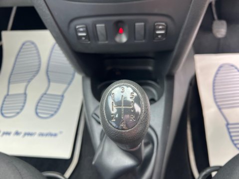 Dacia Sandero 1.2 Ambiance Euro 5 5dr 33