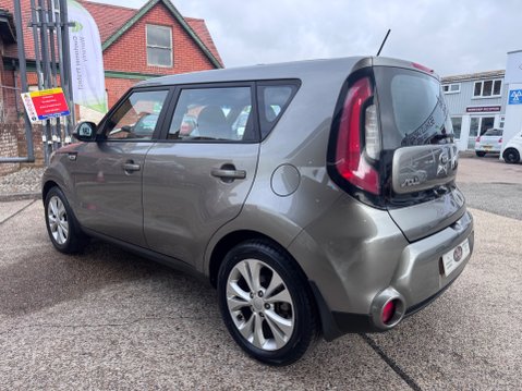 Kia Soul CONNECT PLUS 7