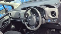 Toyota Yaris 1.5 VVT-h Icon Hatchback 5dr Petrol Hybrid E-CVT Euro 6 (s/s) (100 ps) 17