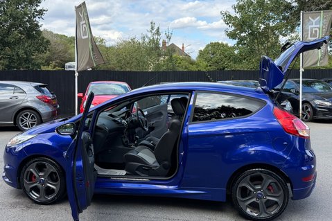 Ford Fiesta ST-2 - 8 SERVICES -NEW MOT -HEATED SEATS -KEYLESS -JUST SERVICED 26