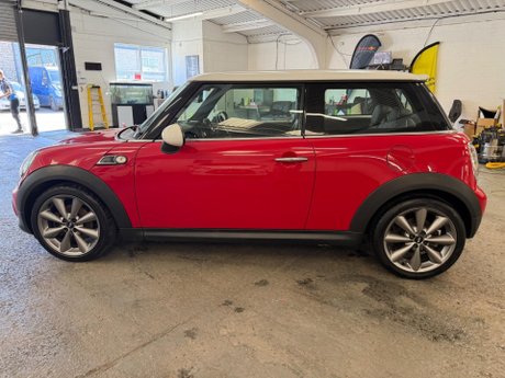 Mini Hatch 1.6 Cooper D London 2012 Euro 5 (s/s) 3dr 5