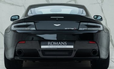 Aston Martin V12 Vantage S Coupe 7