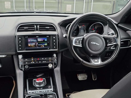 Jaguar F-Pace 2.0 D180 R-Sport SUV 5dr Diesel Auto AWD Euro 6 (s/s) (180 ps) 21