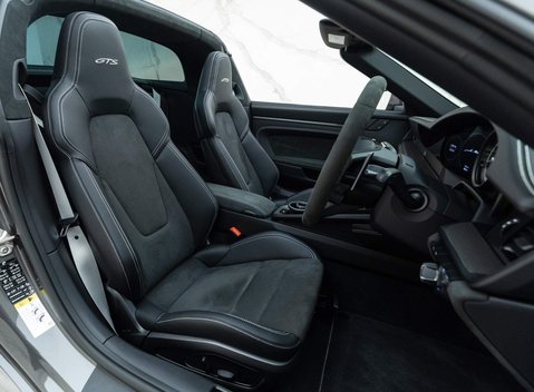 Porsche 911 Targa 4 GTS (992) 7