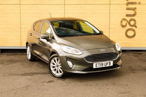 Ford Fiesta TITANIUM 1