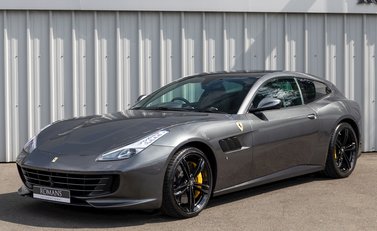 Ferrari GTC4 Lusso 6