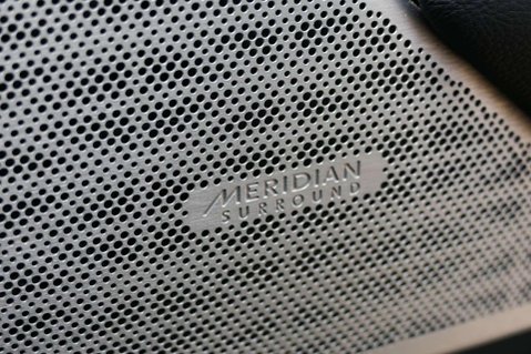 Land Rover Range Rover Velar R-DYNAMIC SE 23