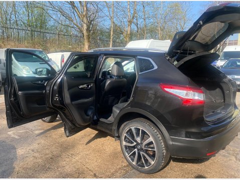 Nissan Qashqai 1.6 dCi Tekna SUV 5dr Diesel Manual 2WD Euro 6 (s/s) (130 ps) 40
