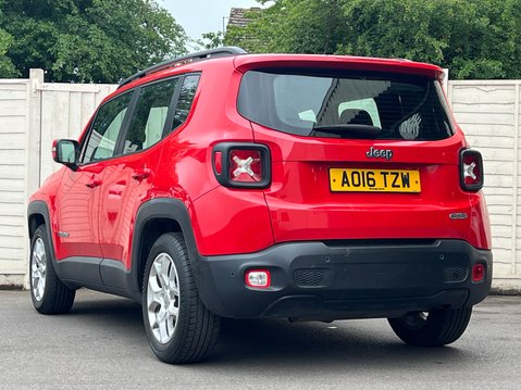 Jeep Renegade (Sold) 1.4T MultiAirII Longitude SUV 5dr Petrol DDCT Euro 6 (s/s) (140 ps) 8