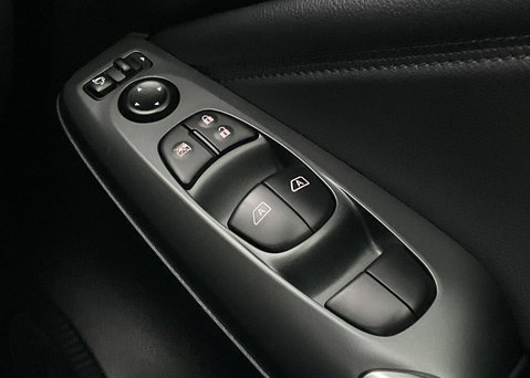 Nissan Juke N-CONNECTA 25