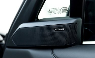 Land Rover Range Rover D300 SE 22