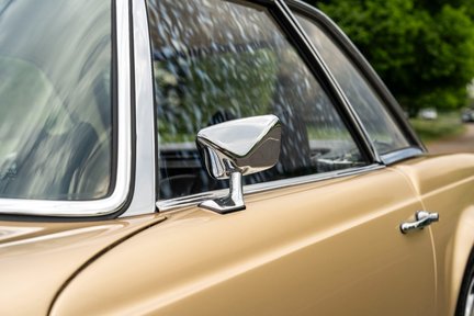 Mercedes-Benz SL 250 SL Pagoda RESTORED 10