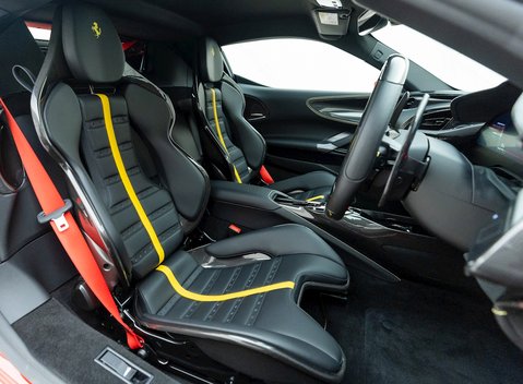 Ferrari SF90 Stradale 10