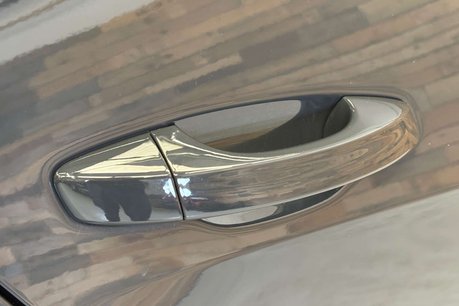 Volkswagen Golf 35.8kWh e-Golf Hatchback 5dr Electric Auto (136 ps) 63