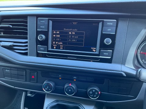 Volkswagen Transporter T30 TDI P/V STARTLINE BUSINESS PACK 150 BHP 23