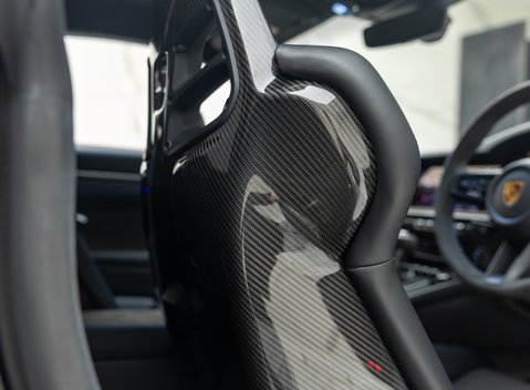Porsche 911 GT3 (992) 18