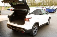 Nissan Qashqai DIG-T N-CONNECTA DCT MHEV 37