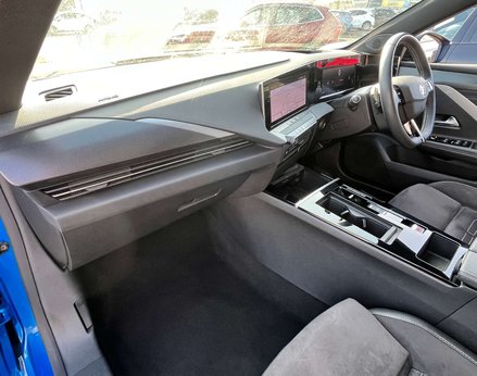 Vauxhall Astra 1.2 Astra Ultimate Turbo Auto 5dr 16