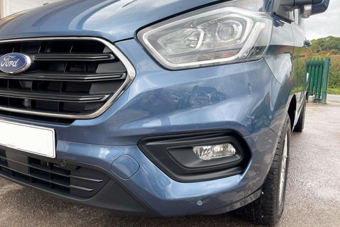 Ford Transit Custom 300 L2 170 ps Limited Panel Van - Power Invertor 21