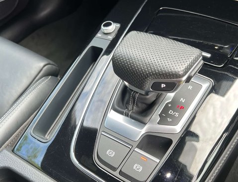 Audi Q5 2.0 Q5 S Line Edition 1 40 TDI MHEV Quattro Semi-Auto 4WD 5dr 35