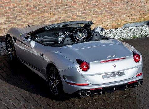 Ferrari California T 11