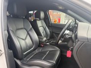 Porsche Macan PDK 3