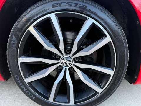 Volkswagen Scirocco 2.0 Scirocco GT BlueMotion Technology TDSi Semi-Auto 3dr 42