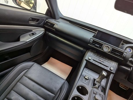 Lexus RC 2.5 RC 300h F Sport CVT 2dr 44