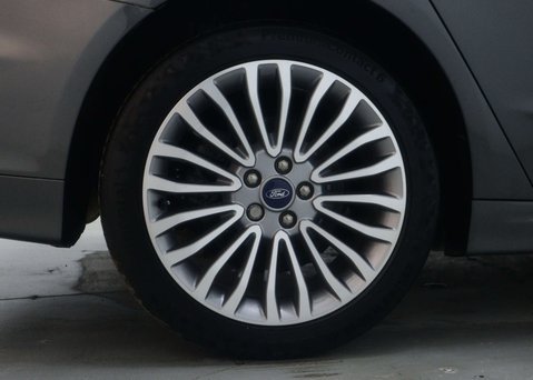 Ford Mondeo 2.0 Mondeo Titanium Edition HEV Auto 5dr 13